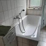 Апартаменты Am Hegebach Mit Netflix Und Parkplatz Self Check-in Oelsnitz (Erzgebirge)
